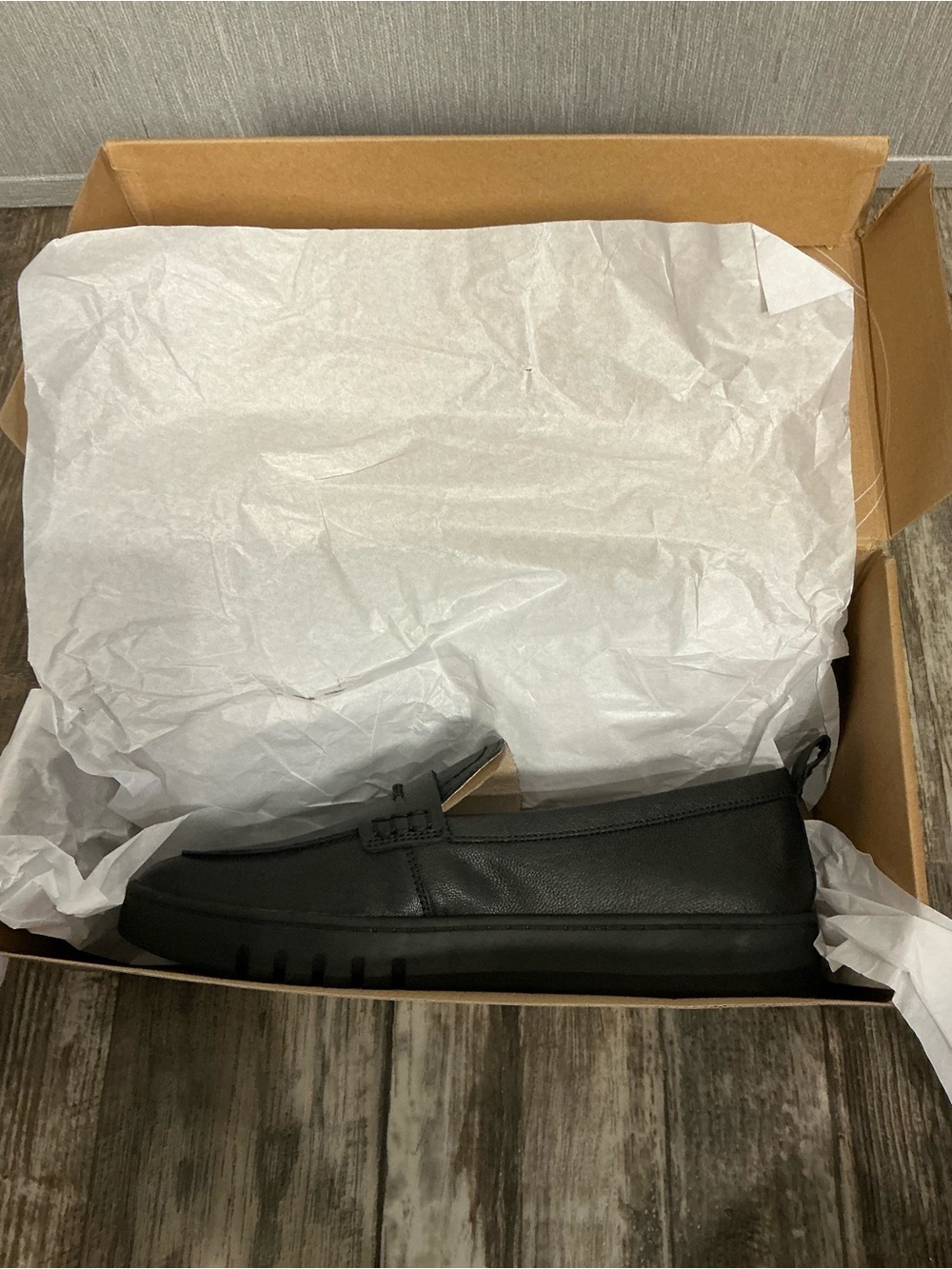 Vionic Black Leather Slip-On Loafer Size 10 - Picture 15 of 16